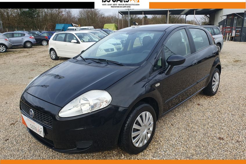 Fiat Grande Punto Fiat Punto 1,4 MPI/70000kms/Distribution neuve/Garantie/Réservation&Livraison Possible