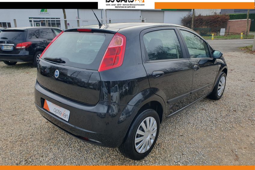 Fiat Grande Punto Fiat Punto 1,4 MPI/70000kms/Distribution neuve/Garantie/Réservation&Livraison Possible